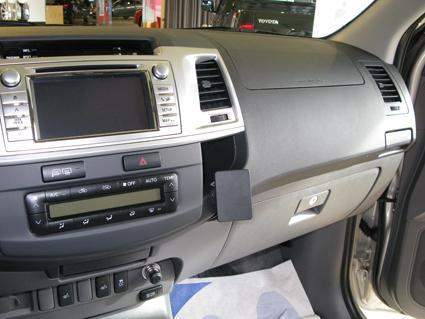 BRODIT 854746 ProClip Halterung - Toyota HiLux ab 2012 - GPS Navi Handy Konsole Halter